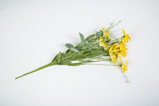 20" Yellow Daisy Spray W/Mixed Greens