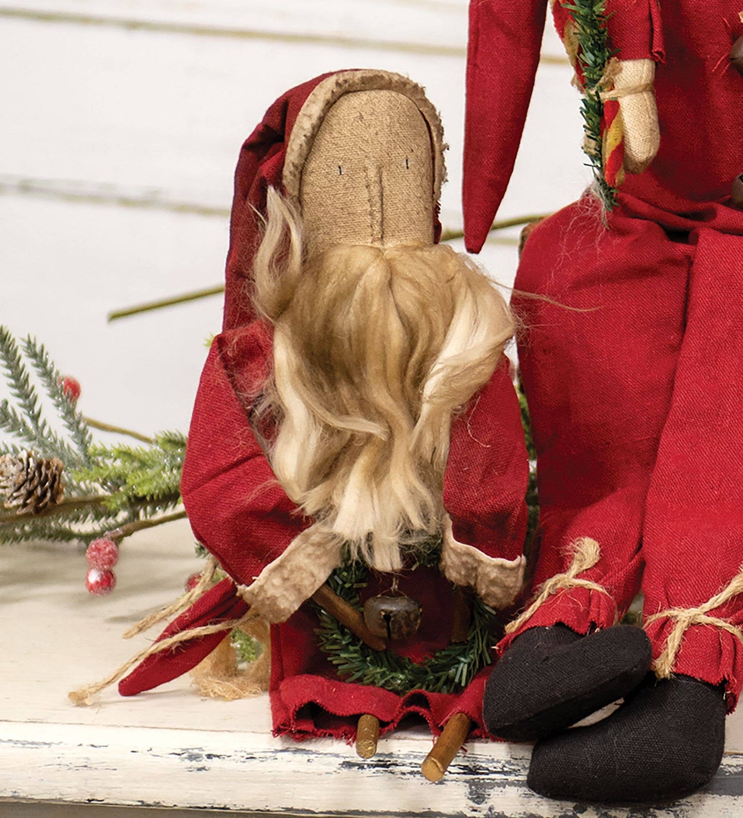 Hanging Primitive Santa With Wreath